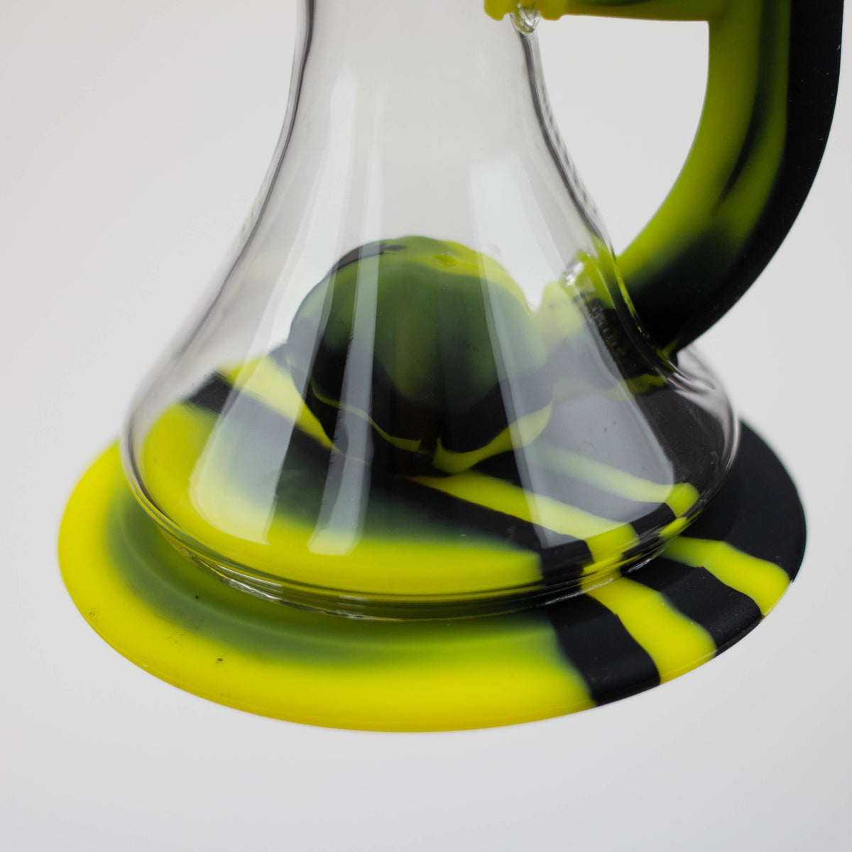WENEED® Silicone Bong WENEED 9" Float Ball Glow-in-the-Dark Silicone Bong WENEED 9" Silicone Float Ball Bong