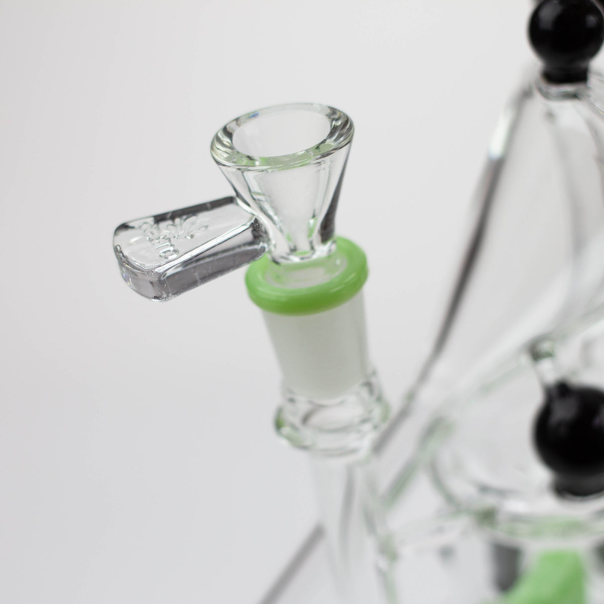 Preemo Bauble 9" Klein Recycler Bong with Showerhead Perc