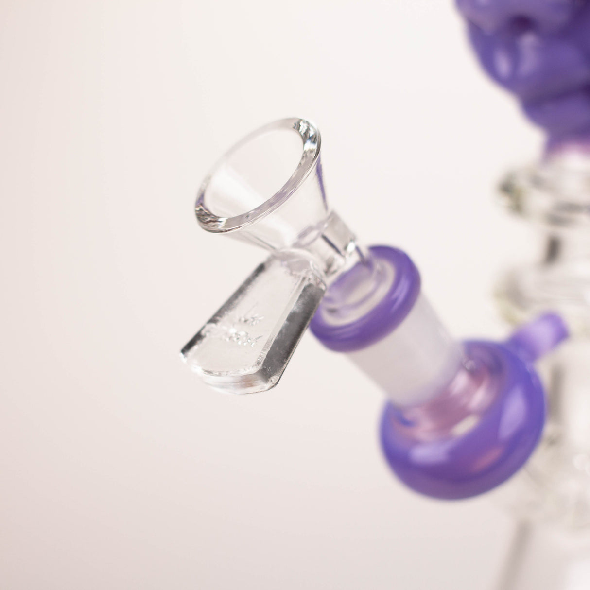 Cobra 8" Milk Pink Creature Head Showerhead Bong
