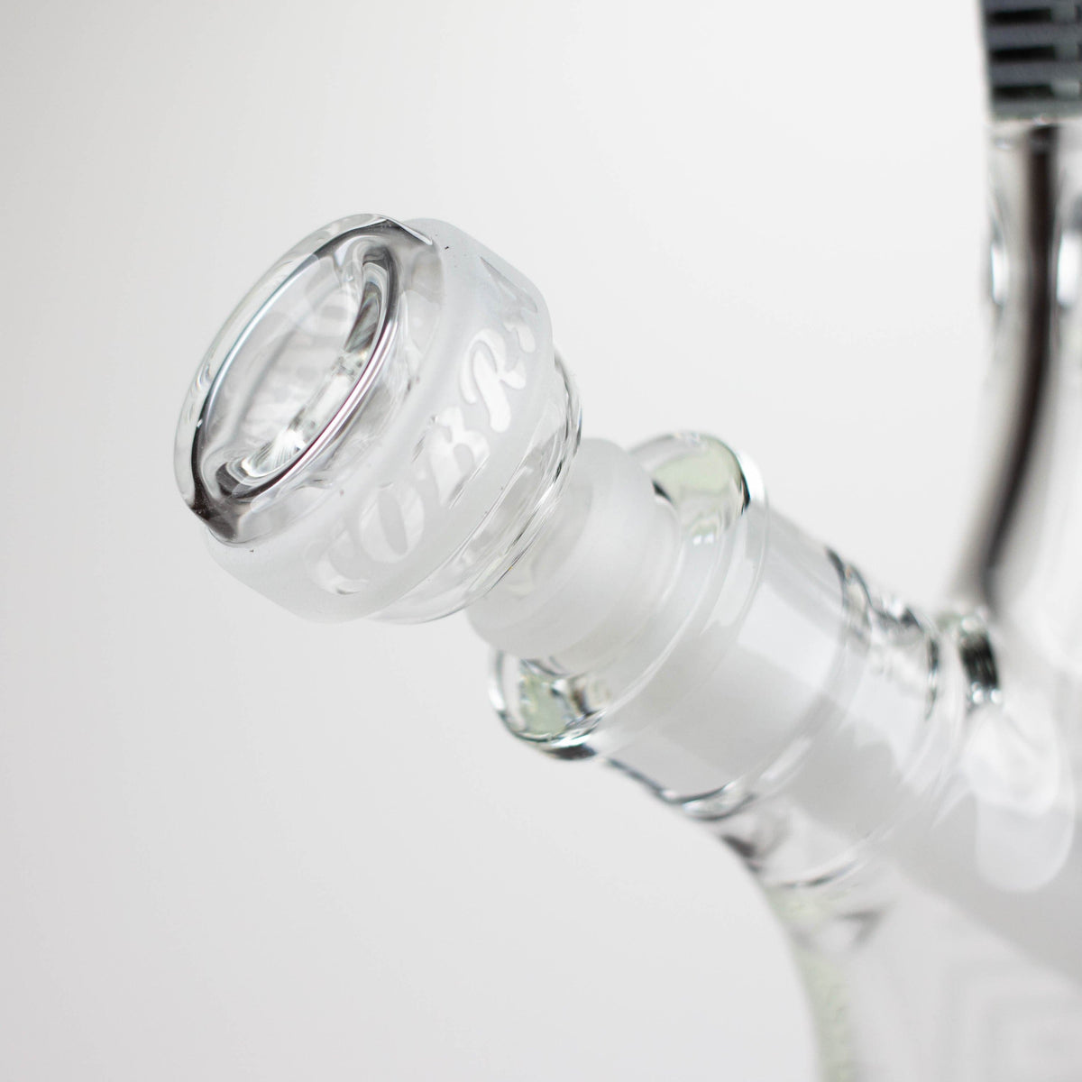 JJ Distribution Glass Bong COBRA 14-Inch Sandblasted Square Maze 7mm Glass Bong COBRA 14" Square Maze 7mm Glass Bong - Ice Catcher
