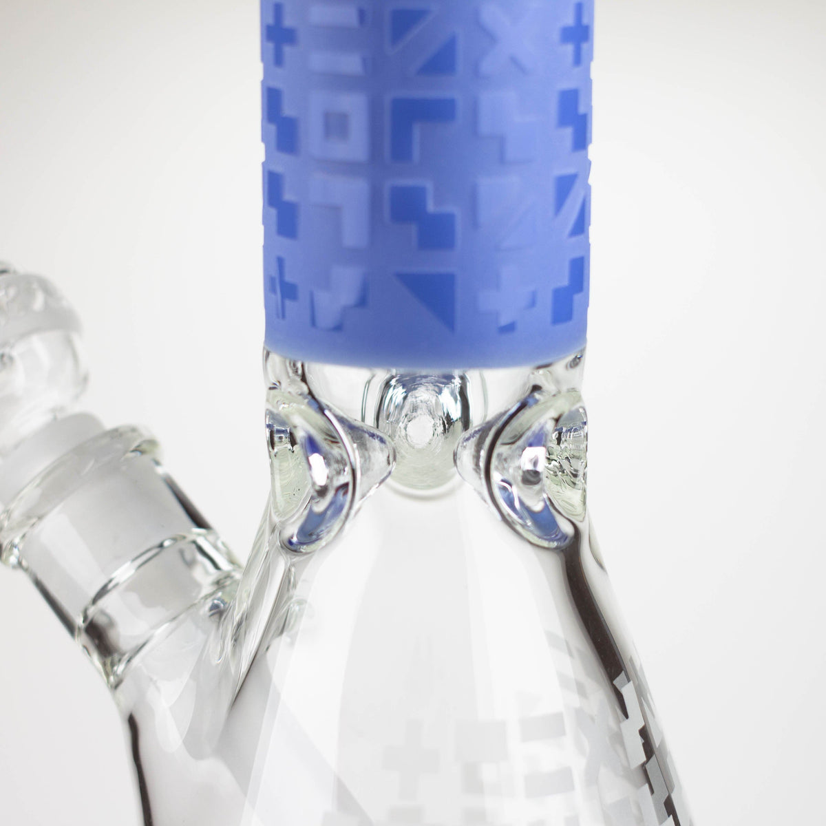 JJ Distribution Glass Bong COBRA 14-Inch Sandblasted Maze-Style Geometric 7mm Glass Bong COBRA 14" Geometric 7mm Glass Bong - Ice Catcher