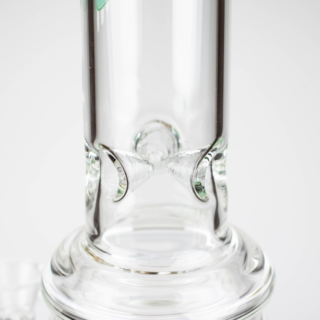 Bong en verre sans tige H2O Double nid d'abeille 18" 7mm