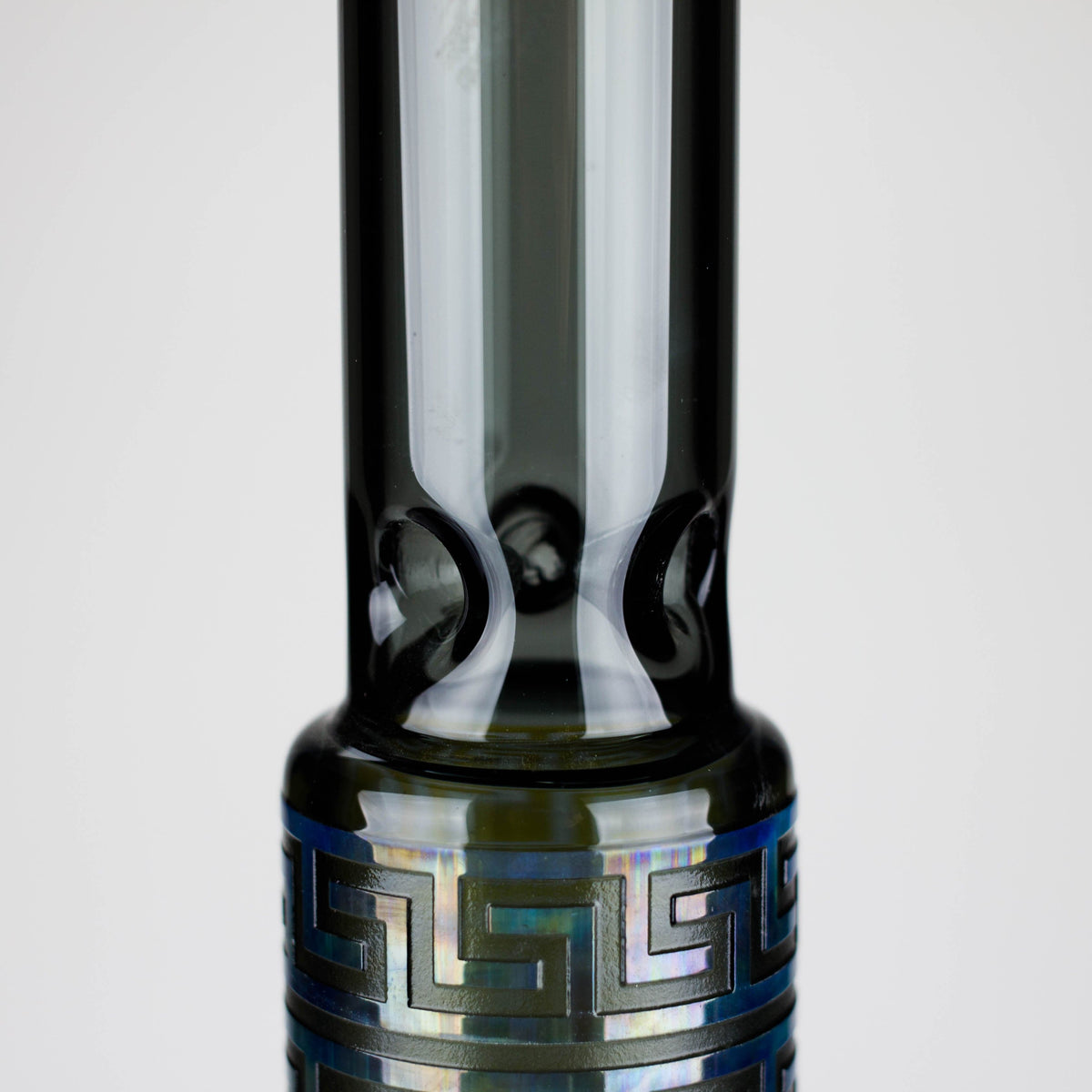 JJ Distribution Glass Bong 17" Maze Glass Bong 17" Maze Glass Bong
