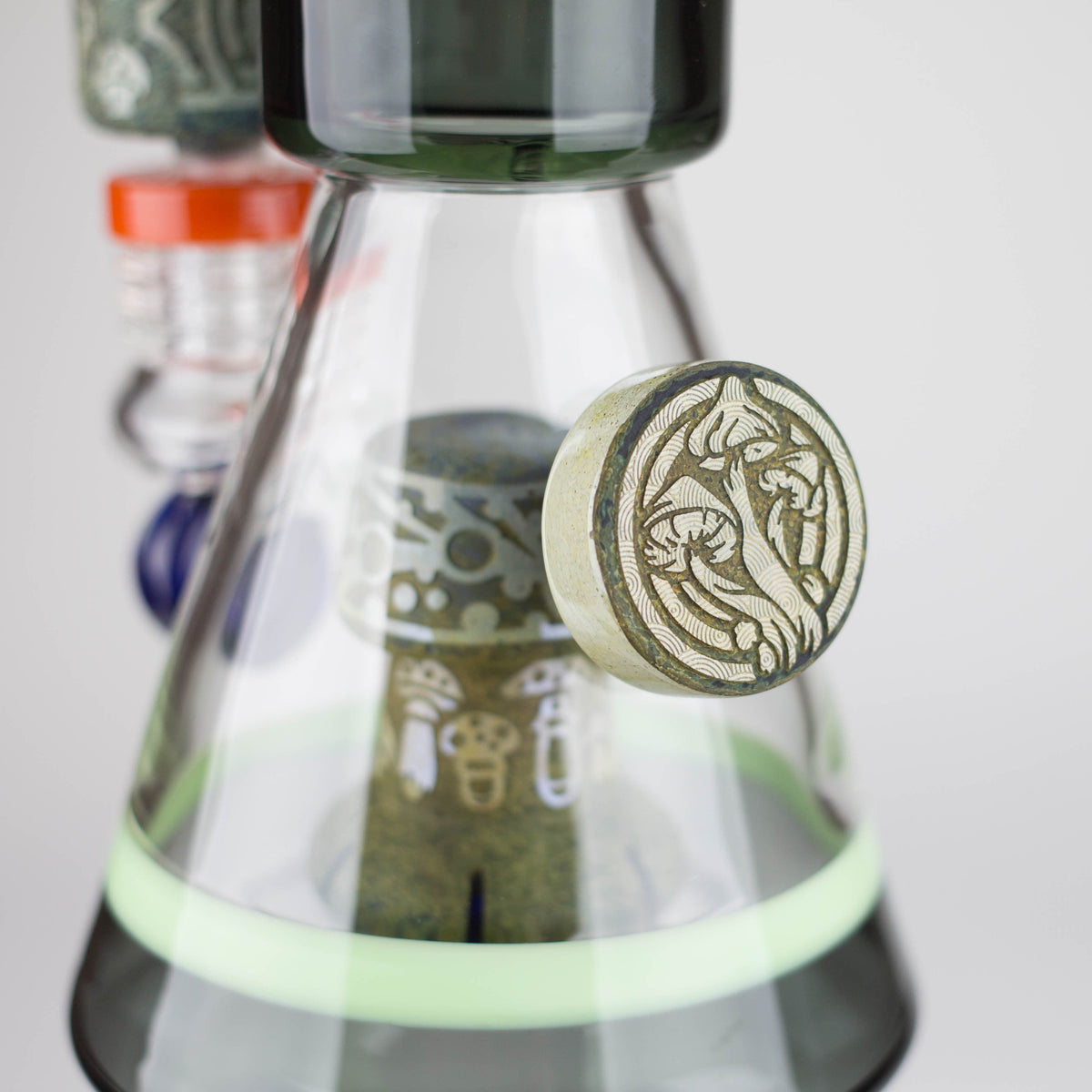 WENEED® Glass Bong WENEED 8.5" Intergalactic Lord Alien Beaker Bong WENEED 8.5" Intergalactic Lord Alien Bong