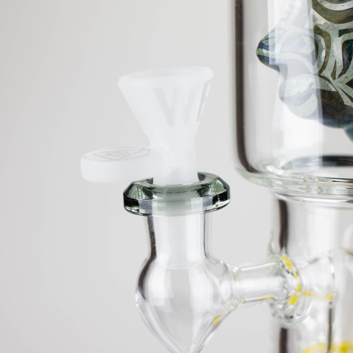 WENEED® Glass Bong WENEED Phantom Grip 13" Stemless Glass Bong WENEED 13" Phantom Grip Bong - 7 mm Glass