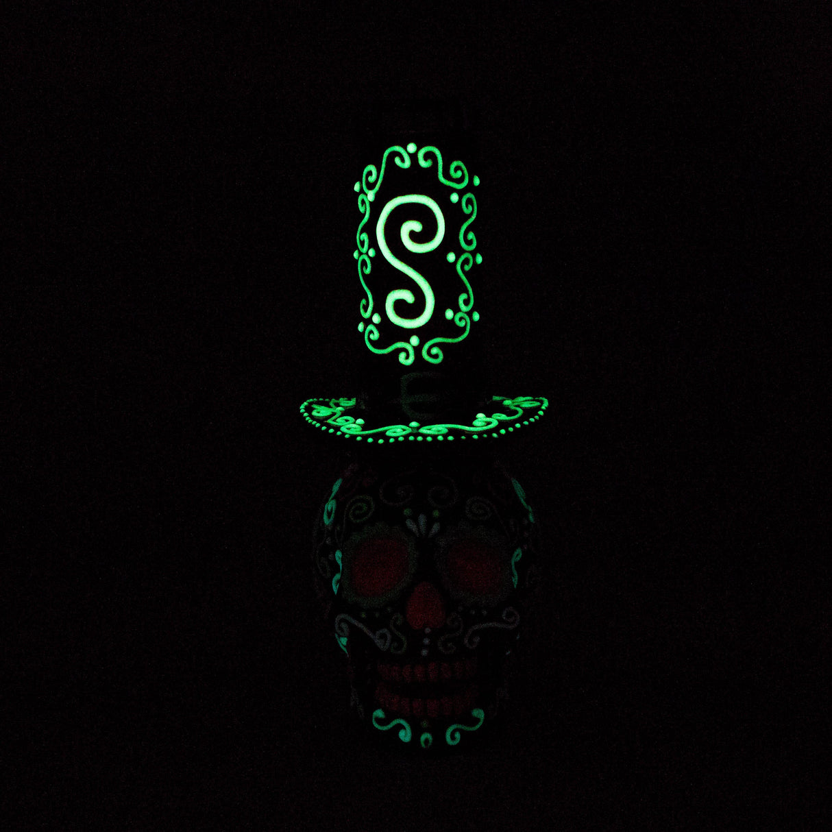 BB Canada Glass Bong 9" Wizard Sugar Skull Glow-in-the-Dark Glass Bong Glow Skull Bong with Diffused Downstem | Canada