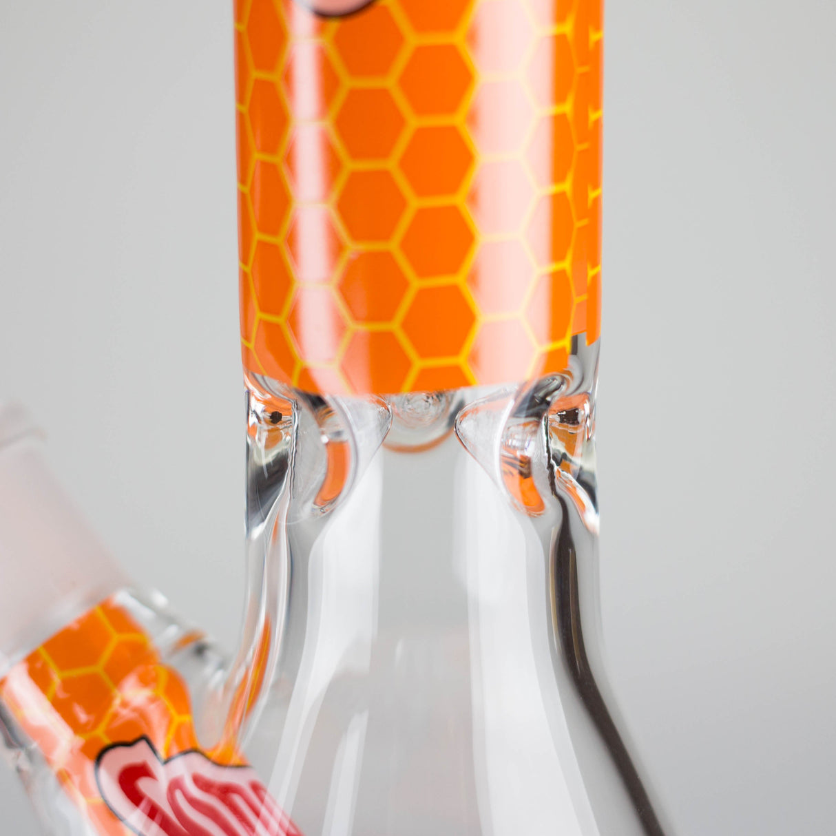 7.5" BW Flower Graphic Beaker Bong