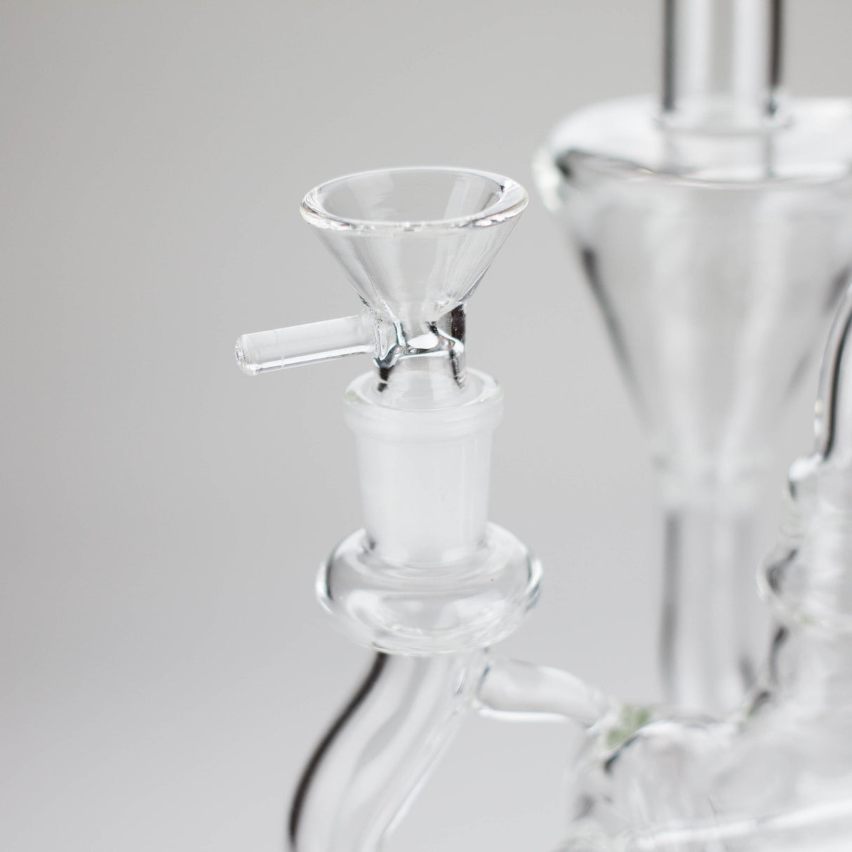 Canadian Distributor Glass Bong 11" Clear Recycler Glass Bong with Inline Diffuser 11" Clear Recycler Glass Bong - Inline Diffuser | Canada