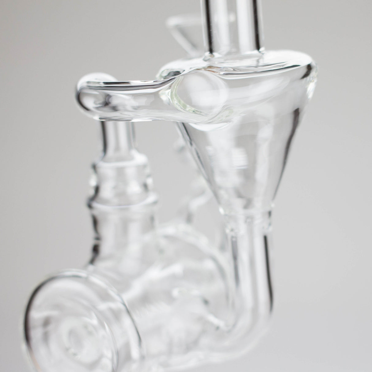 Canadian Distributor Glass Bong 11" Clear Recycler Glass Bong with Inline Diffuser 11" Clear Recycler Glass Bong - Inline Diffuser | Canada