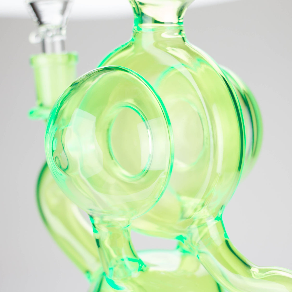 Canadian Distributor Glass Bong 11" Slim Green Recycler Glass Bong 11" Slim Green Recycler Glass Bong