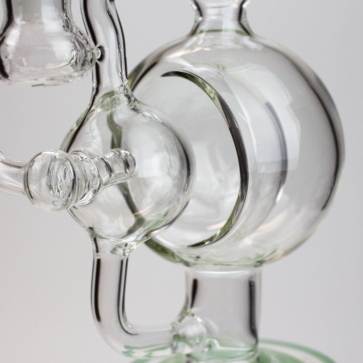 Canadian Distributor Glass Bong SOUL Glass 9" Recycler Bong & Dab Rig 9" Recycler Bong & Dab Rig | SOUL Glass Canada