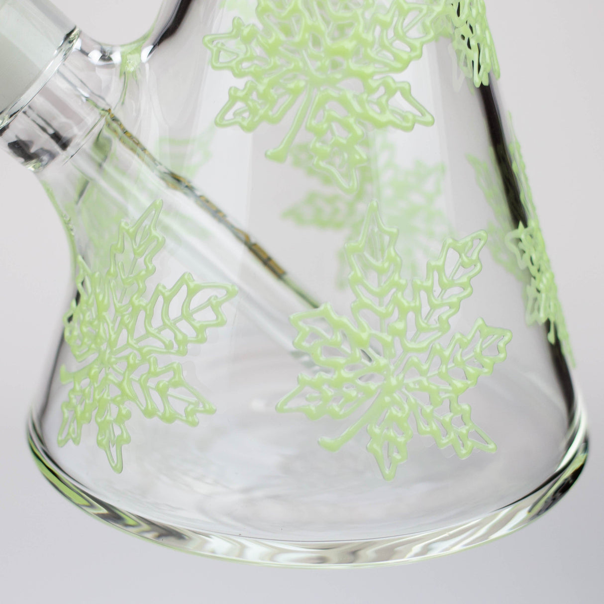 High-End Brands Glass Glass Bong NG-13 inch 7mm Glow-In-The-Dark Leaves [ST011] NG-13 inch 7mm Glow-In-The-Dark Leaves [ST011]