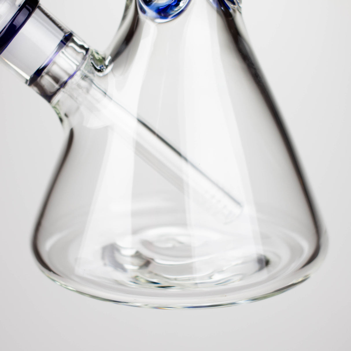 Golden Crown™ 18" Engraved Logo 9mm US Glass Bong