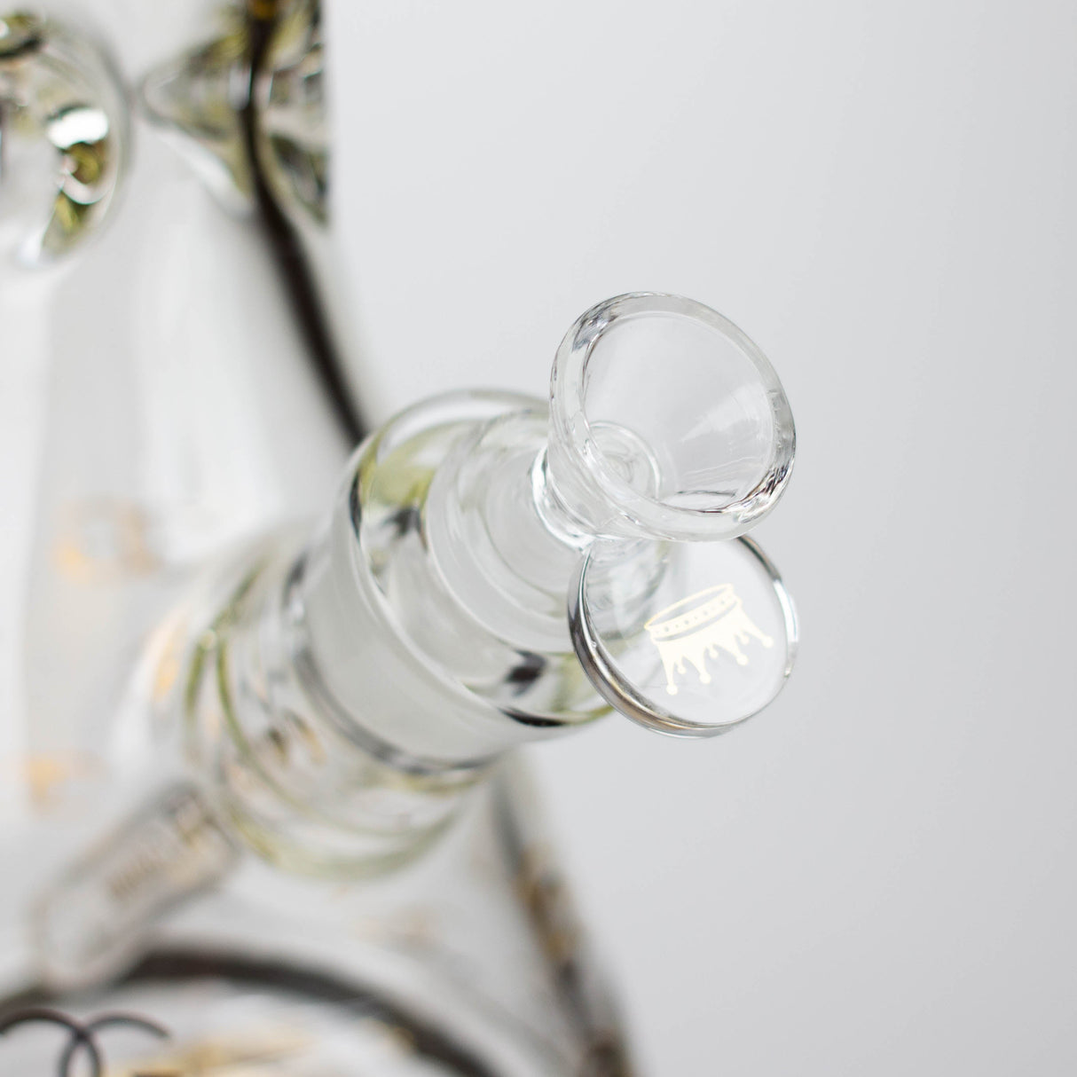 Golden Crown™ 14" 24K Gold Emblem 9mm Glass Bong