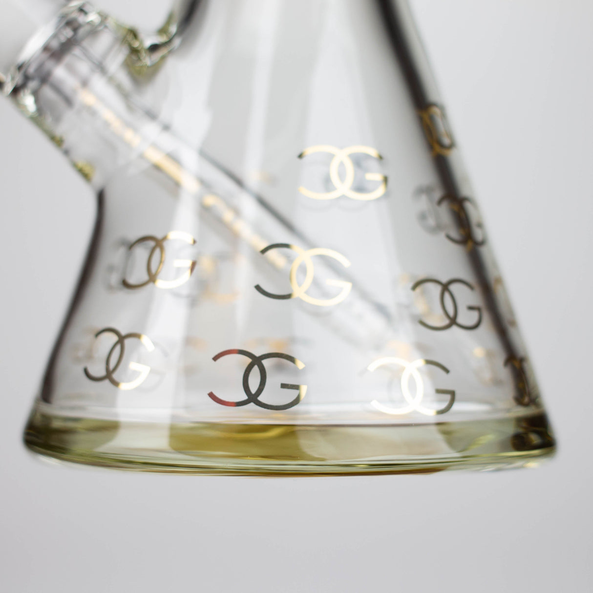 Golden Crown™ 14" 24K Gold Emblem 9mm Glass Bong