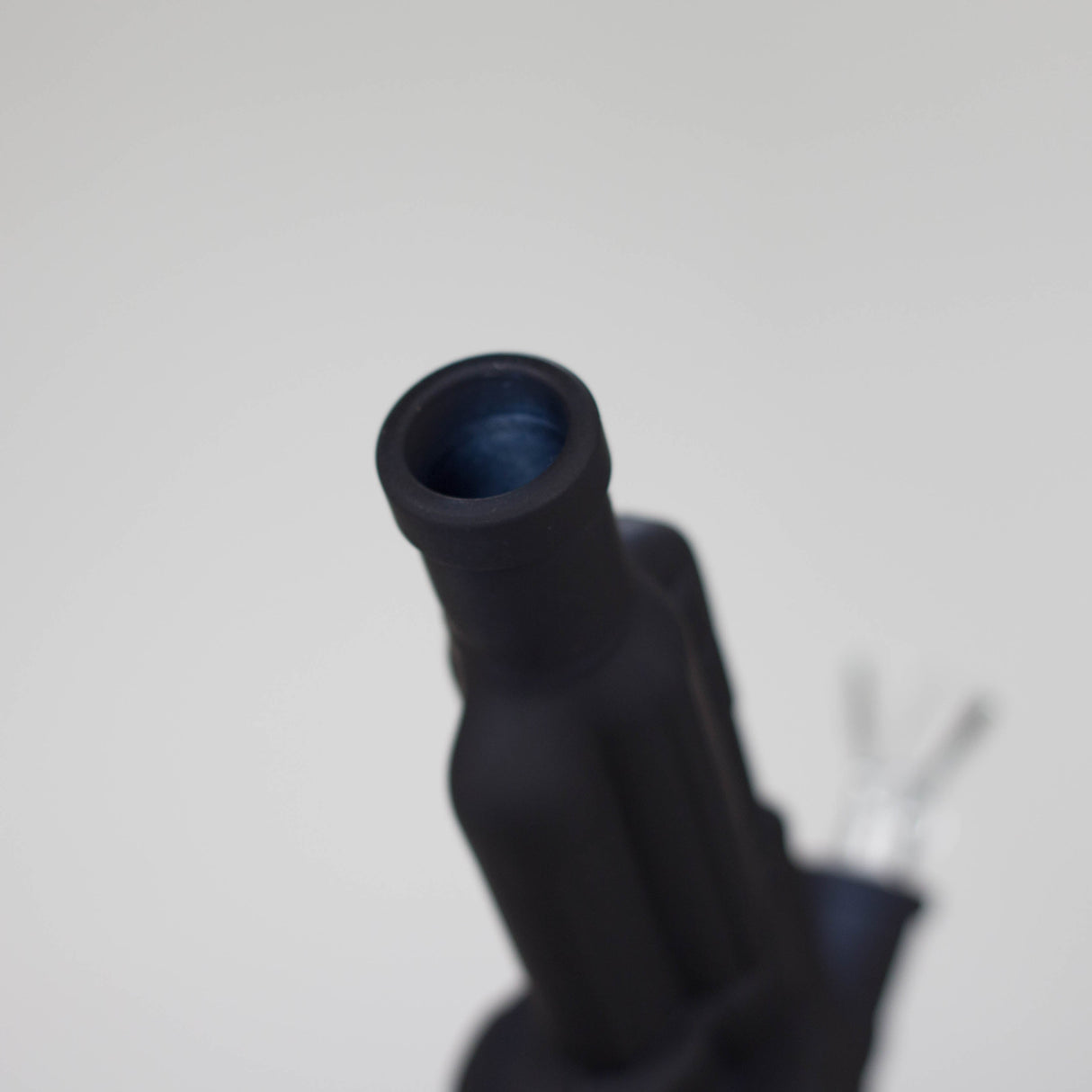 7.5" Matte Pistol-Shaped Glass Bong