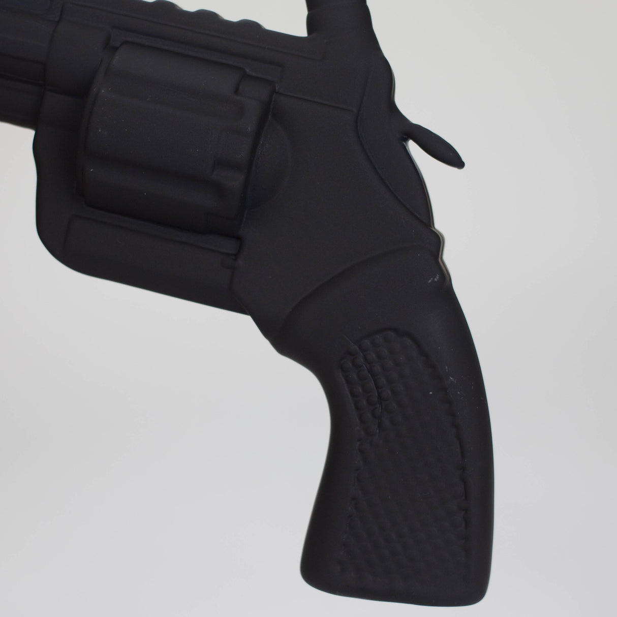 7.5" Matte Pistol-Shaped Glass Bong