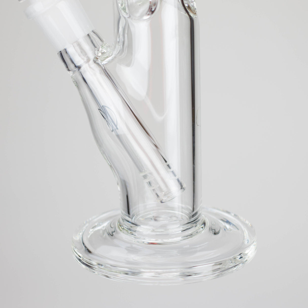 Maq Distributors Glass Bong Apex | 9" Value Straight Glass Bong Apex | 9" Value Straight Glass Bong