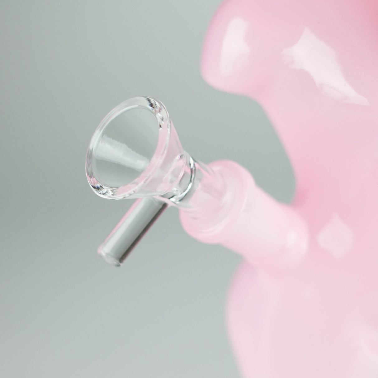 JJ Distribution Glass Bong 5.5" Curvy Glass Bong 5.5" Curvy Glass Bong