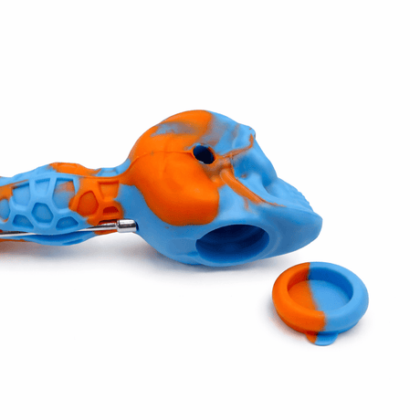 NIBO Distribution Silicone Pipe 4.5" Skull Head Silicone pipe 4.5" Silicone Hand Pipe with Glass Bowl | Canada